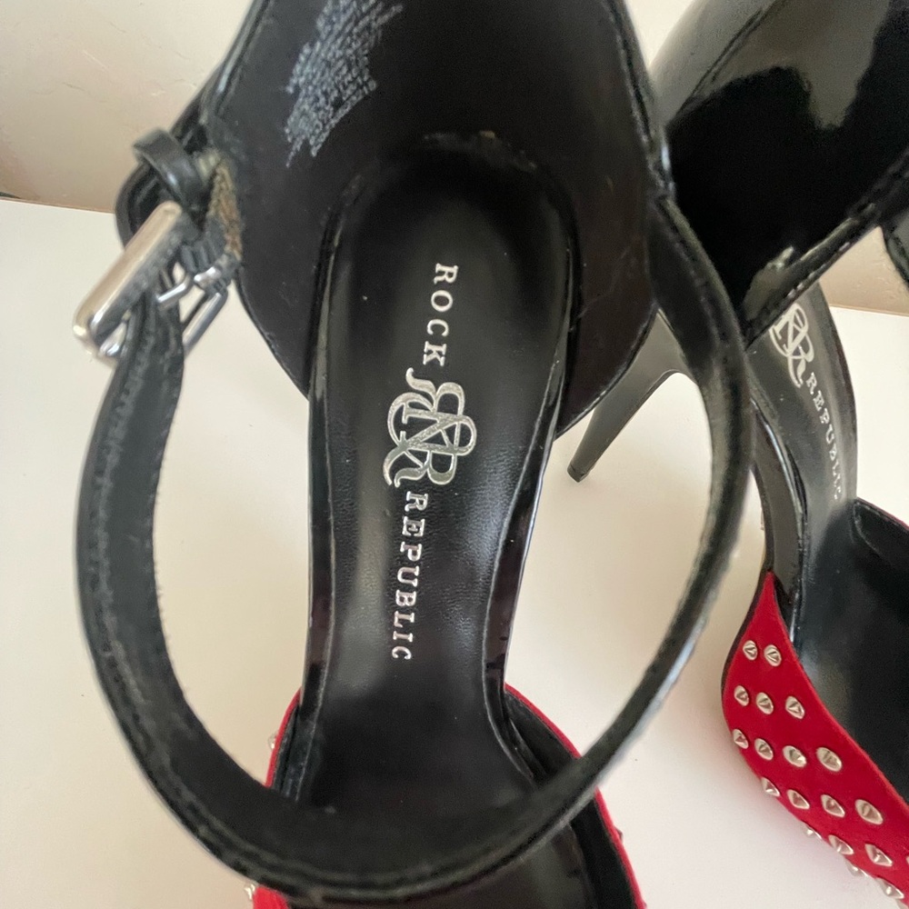 Rock & Republic Red Studded Women's Heels - Picture 6 of 8